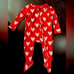 Bums & Roses Red Hearts Footie